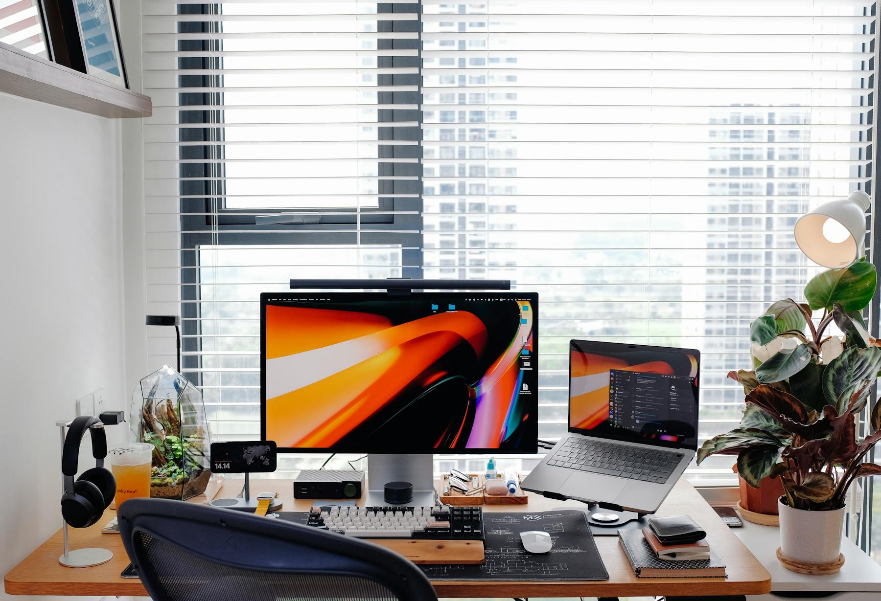 Modern member dashboard on a laptop in a bright workspace